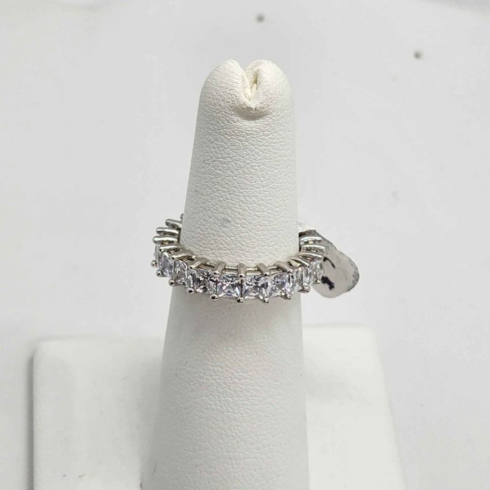 Brand NEW Sterling Silver 925 Eternity Ring - Picture 1 of 4